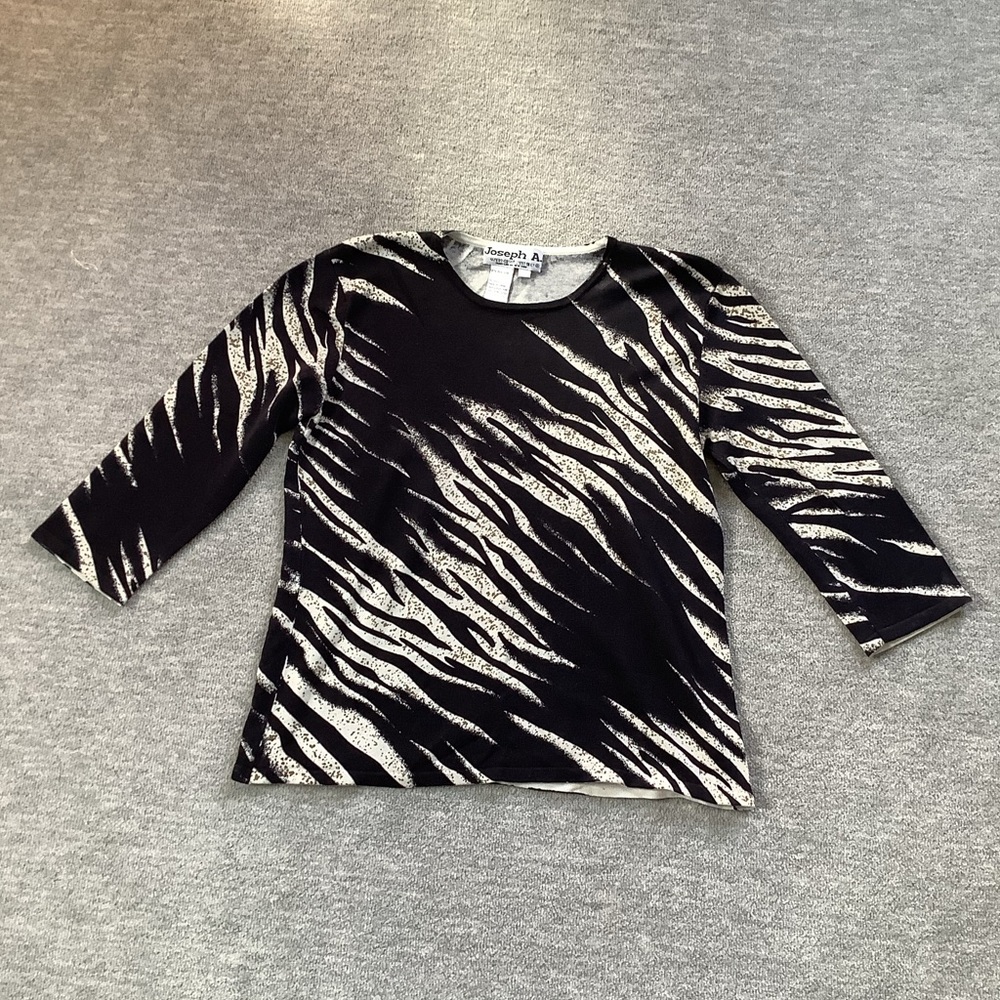 Joseph A. Black/Cream/Gold Tiger Print Silk Blend Top Sz. L